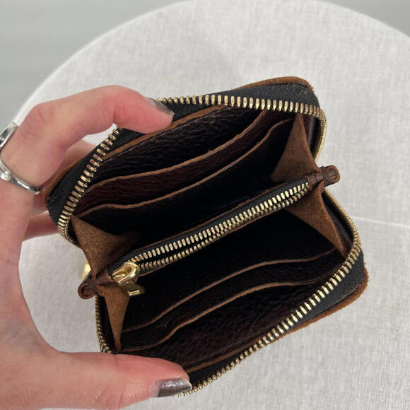 Portland Leather Goods Small Leather Zip Wallet in Coldbrew 3.5"x4.75"x1" - Picture 6 of 6